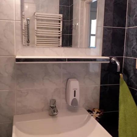 بيت شباب Zakoniczynka